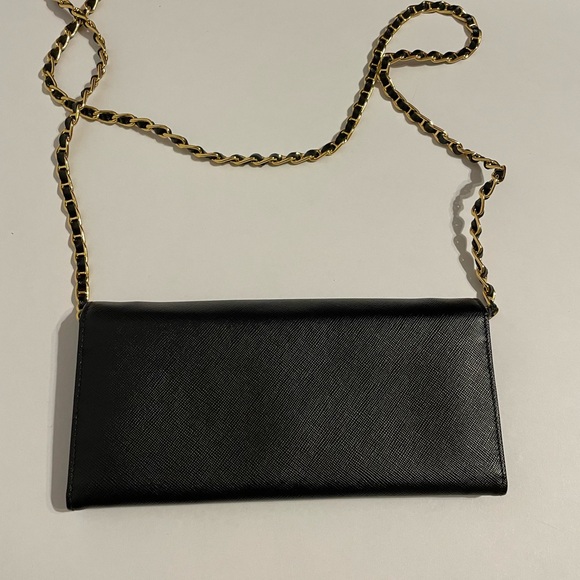 Authentic Prada wallet on chain - Picture 12 of 15
